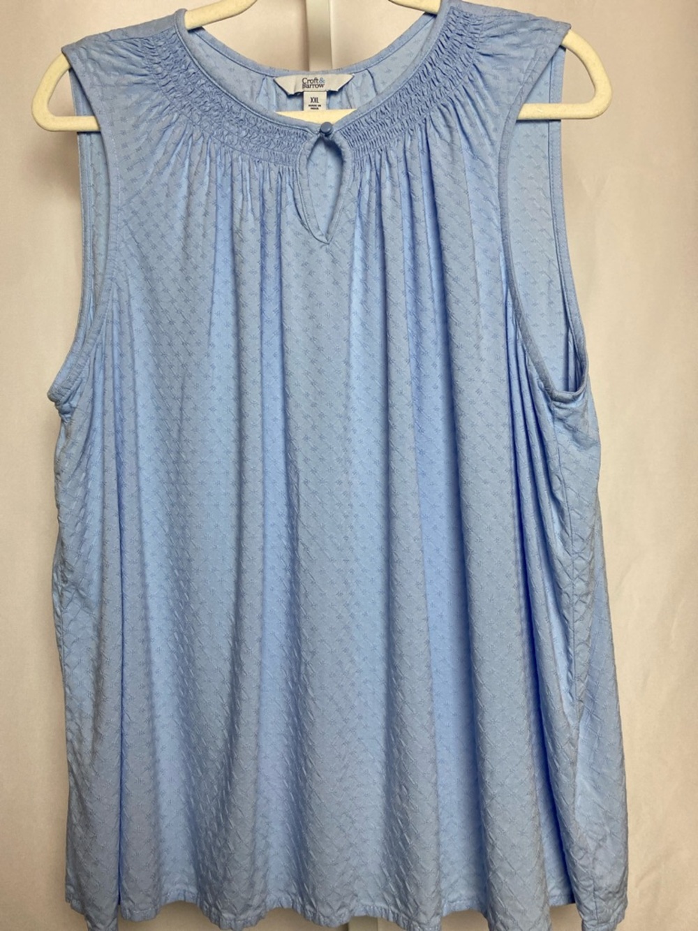 croft & barrow Soft Blue Sleeveless Smocked-Yoke Blouse XXL - Picture 8 of 8